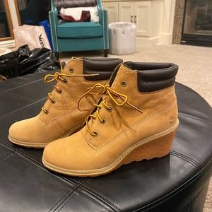 Timberland boot, suede wedge, size 7, EUC